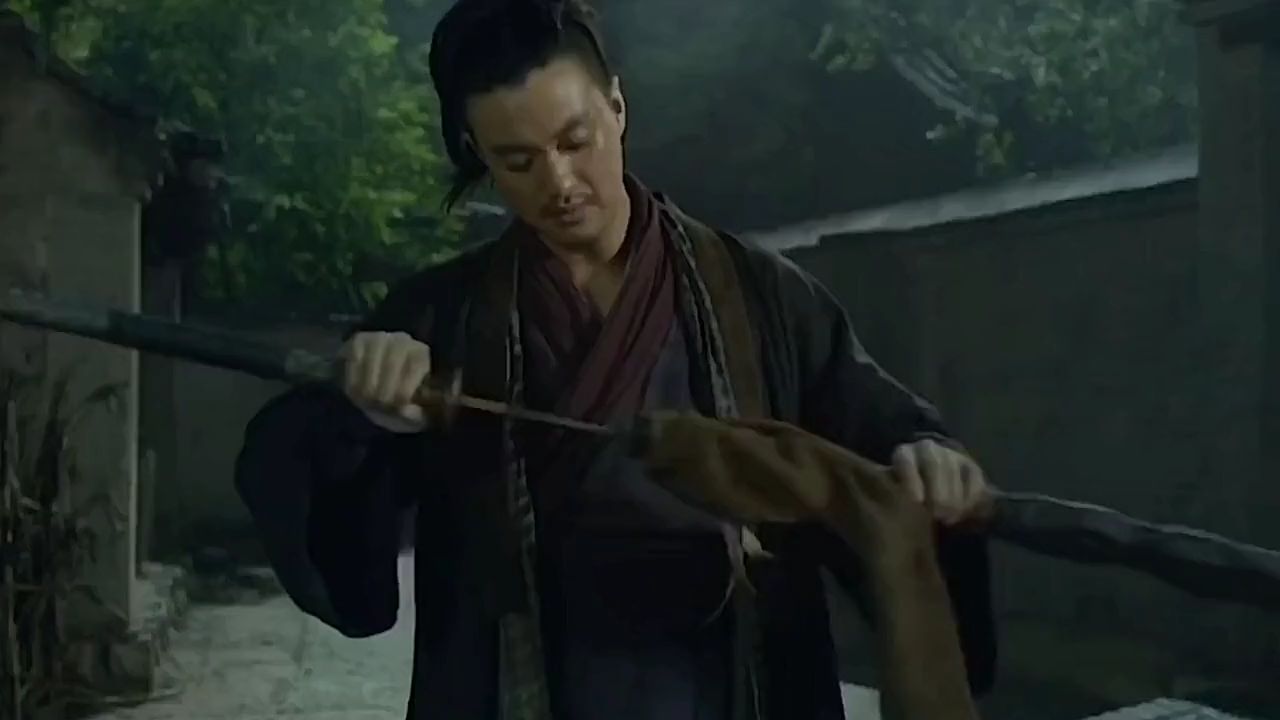 张润,加钱居士。